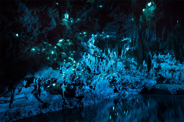 غارهای شگفت انگیز