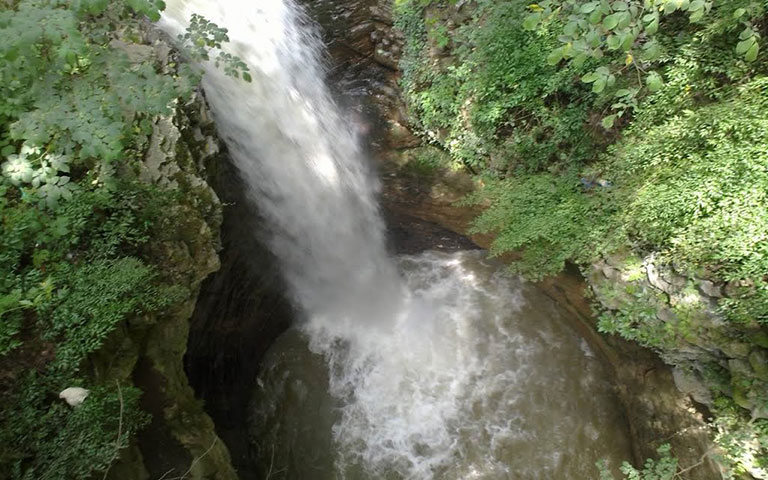 آبشار لاتون، گیلان