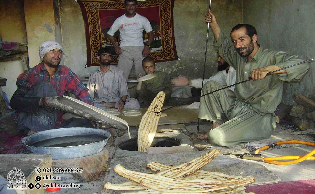 Bread_of_Afghanistan.alale.co.jpg