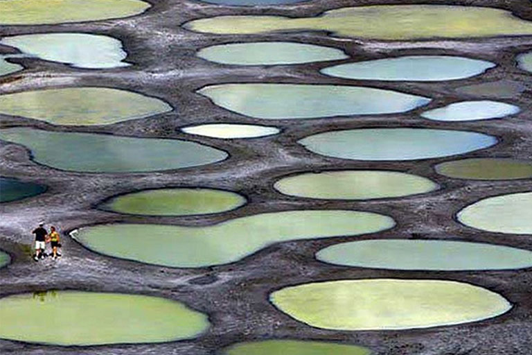دریاچه) Spotted لکه)، بریتیش کلمبیا، کانادا